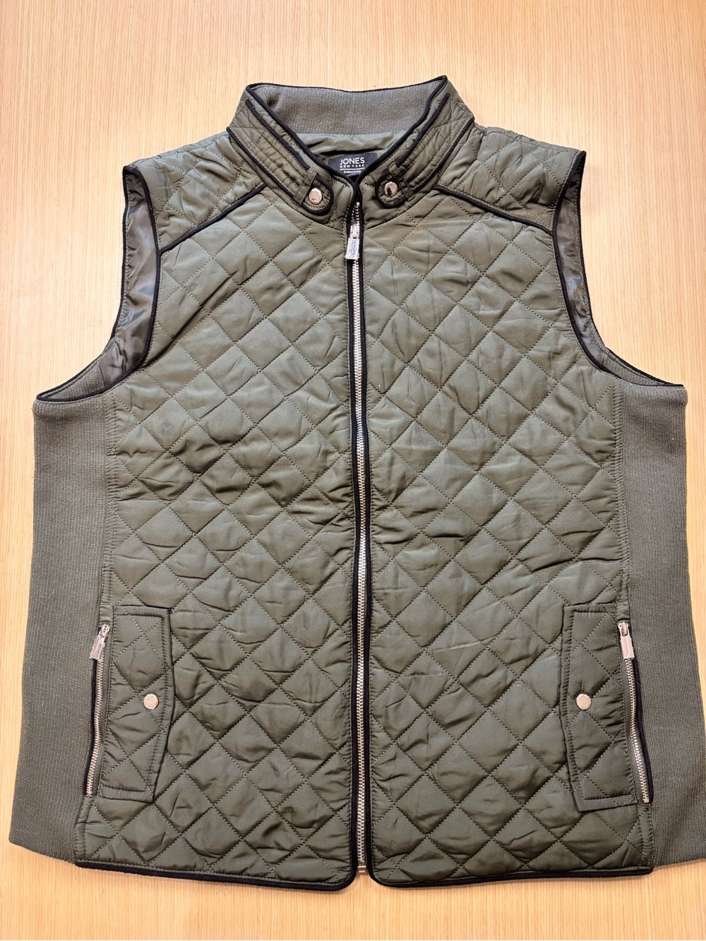 Jones New York Quilted Vest Loren Green Black Trim Knit Side Panels Sz L